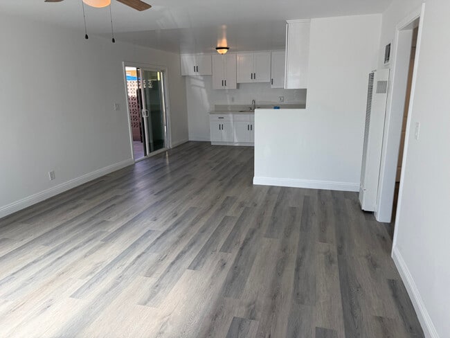 Photo - 3275 Saturn Ave Unidad B