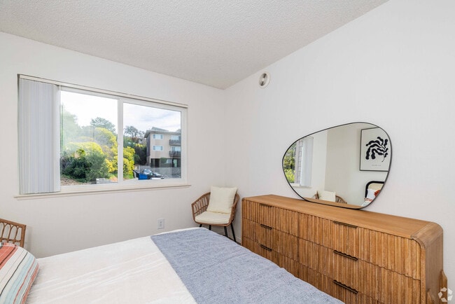 Photo - Westridge at Hilltop Apartments