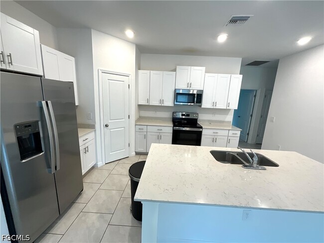Photo - 12245 Savanna Lks Blvd