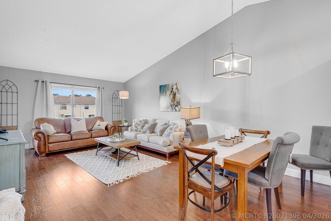 Building Photo - 13155 Chadwick Ct Unit 20