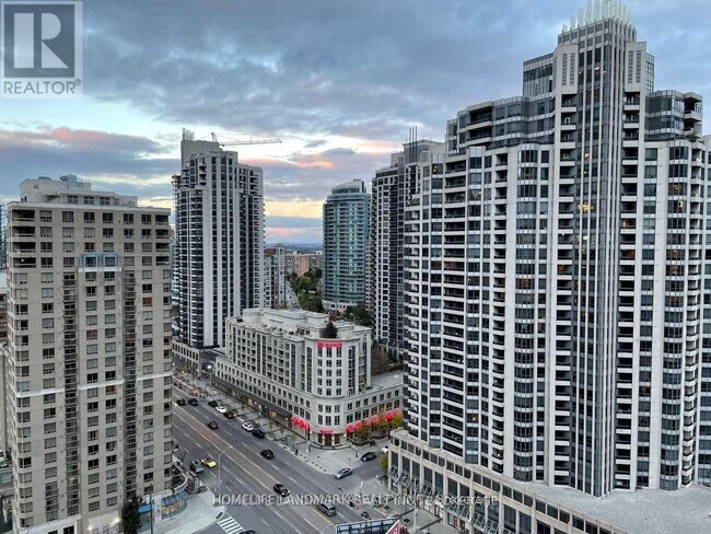 Photo - 75 Canterbury Pl Unit 2316