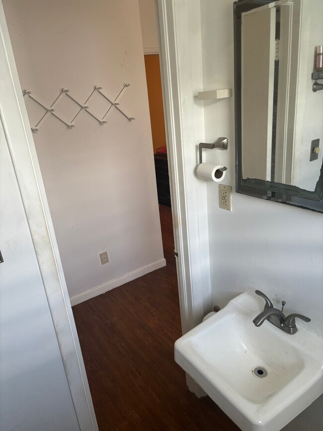 Photo - 825 Eaton St Unit 2