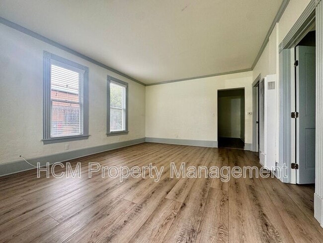 Photo - 1570 Locust St