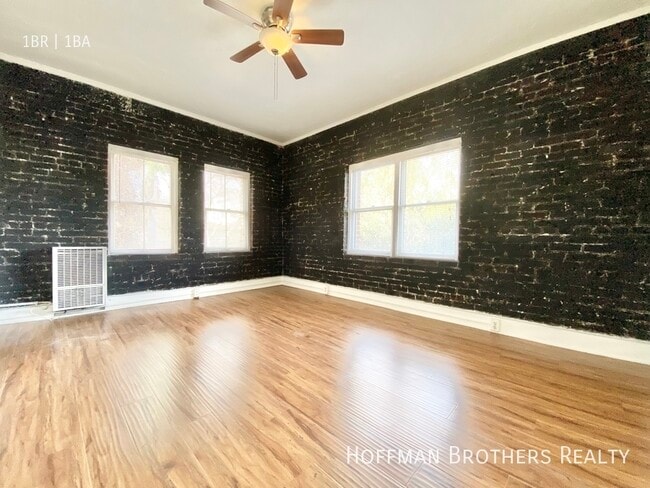 Photo - 800 N Las Palmas Ave Unidad 307