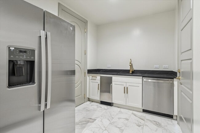 Photo - 1717 Bissonnet St Unit 1604