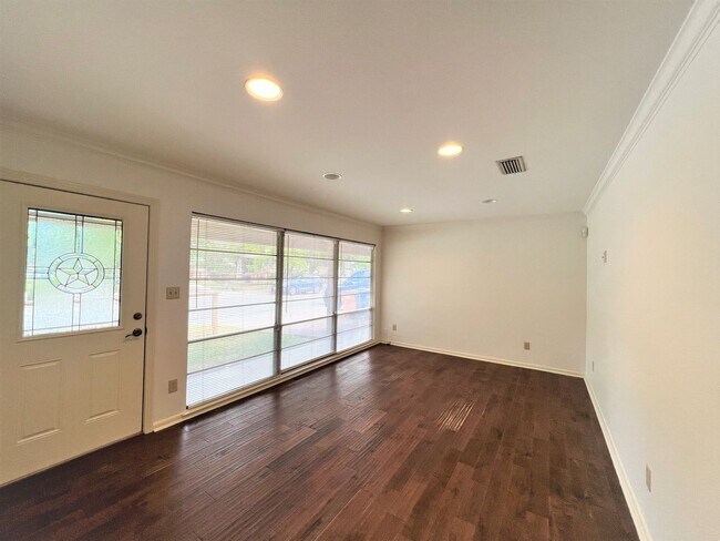 Photo - Quaint 2-bedroom Duplex in Rosedale