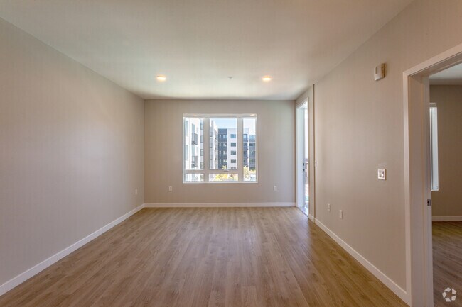 Daniela 1BR, 1BA -763SF