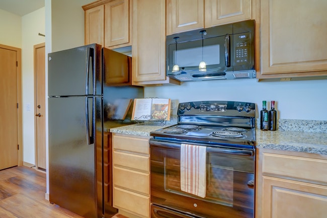 1BD Indigo- Kitchen - The Abbey