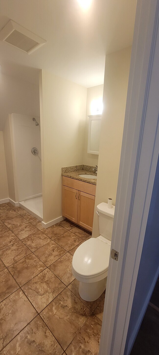 Photo - 77 Belmont Rd Unidad Apt # 3