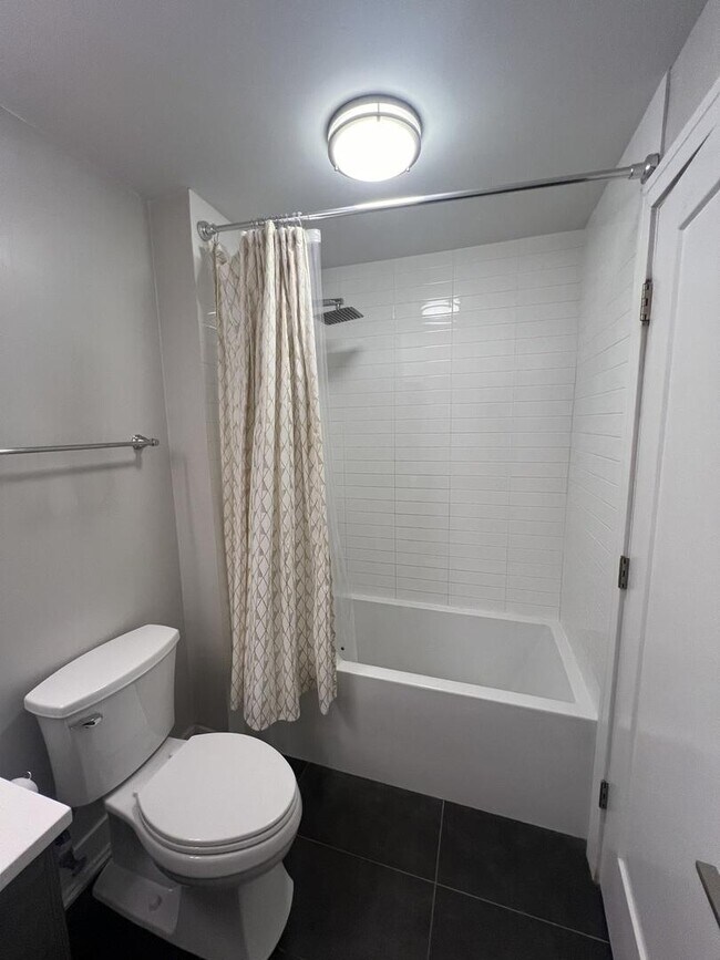 Photo - 1 bedroom in Chicago IL 60654 Unit 3309