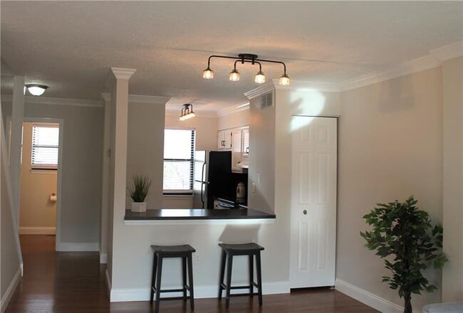 136 Woodhaven Dr