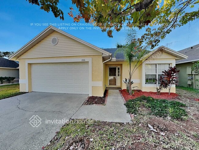 Building Photo - 1006 Henson Ct