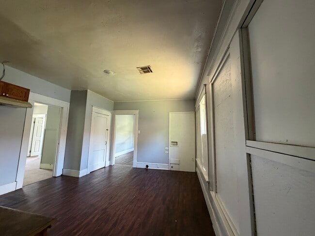 Photo - 2804 S Grand St