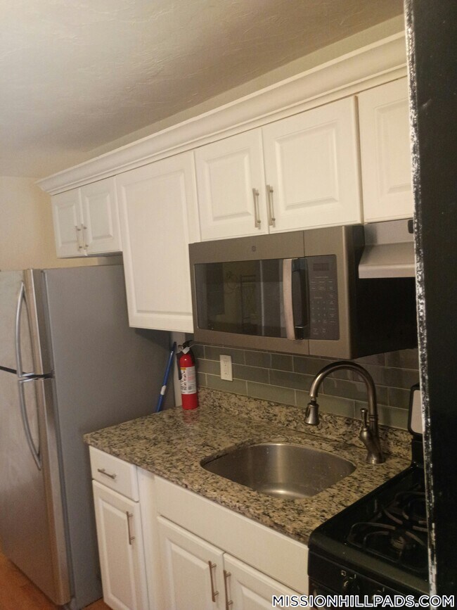 Photo - 712 Shawmut Ave Unit 1L
