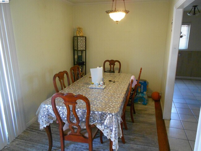 Photo - 1257 Henderson Ln