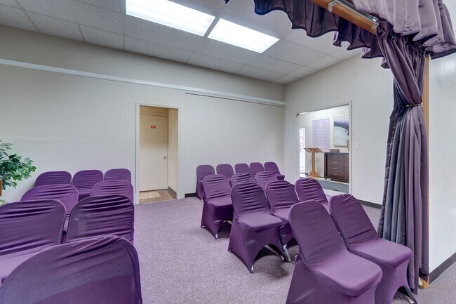 Photo - Spring Glen Business Center Unit B5- Church