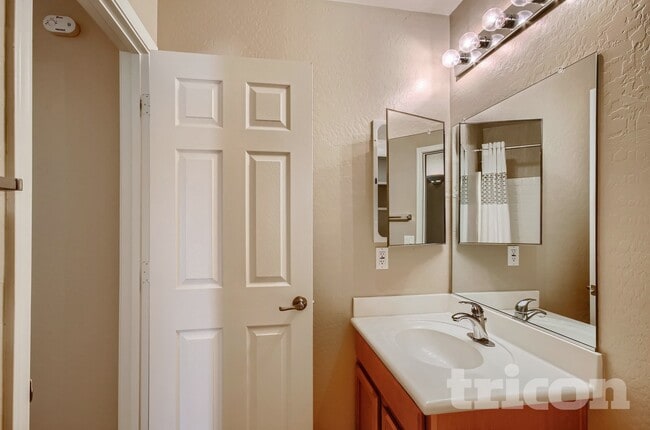 Photo - 34113 N Alison Dr