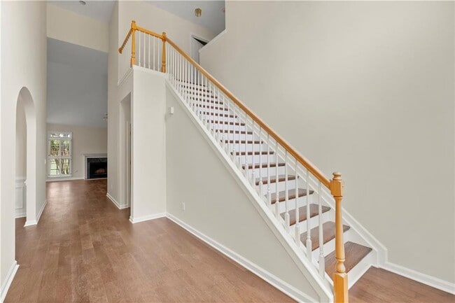 1124 Sadlers Way