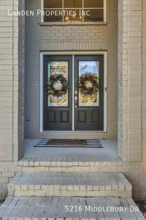 Photo - 5216 Middlebury Dr
