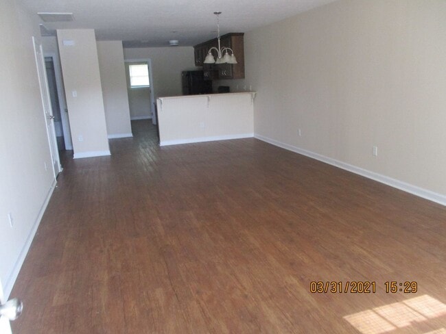 Photo - 127 Magnolia Ct