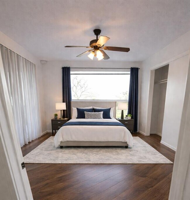 Building Photo - 1514 Parker Ln Unit 110