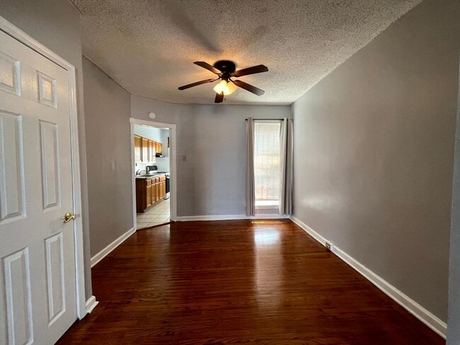 Photo - 3 Bedroom Home Steps to LaSalle University