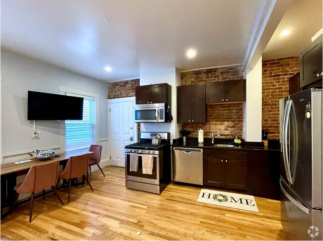Building Photo - 330 Western Ave Unit 3 Rental