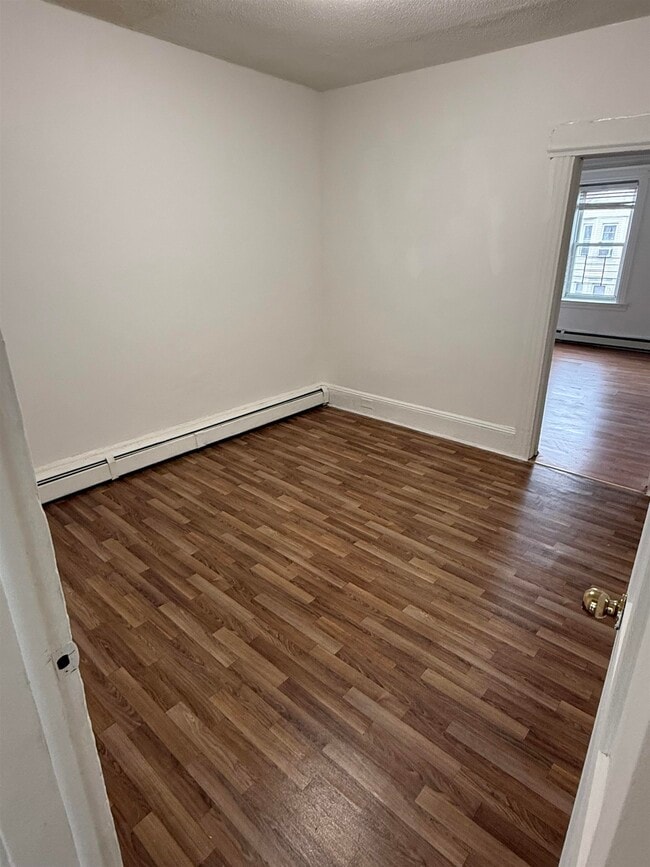 Photo - 572 West Side Ave Unit 2