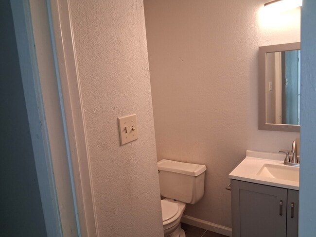 Photo - 920 N 7th St