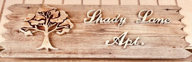 Building Photo - One Bedroom One Bath Apartment Unit P