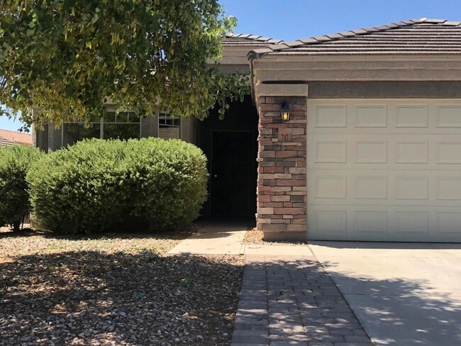 Building Photo - 743 E Wolf Hollow Dr