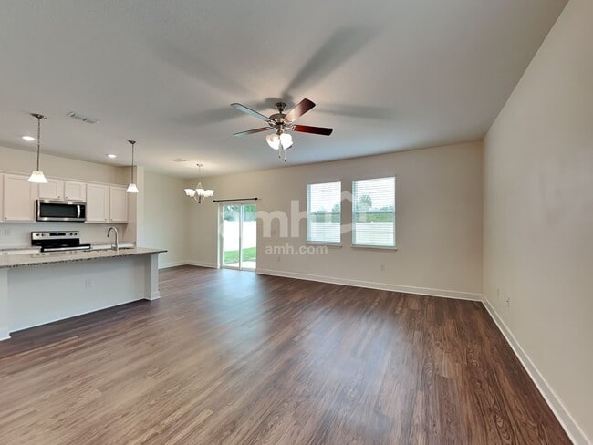 Photo - 4647 Reisswood Loop