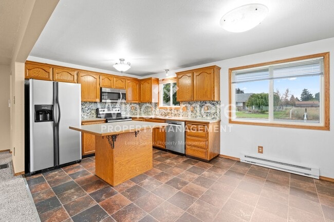 Photo - **Available July** 4 Bedroom Home In Spokane Valley