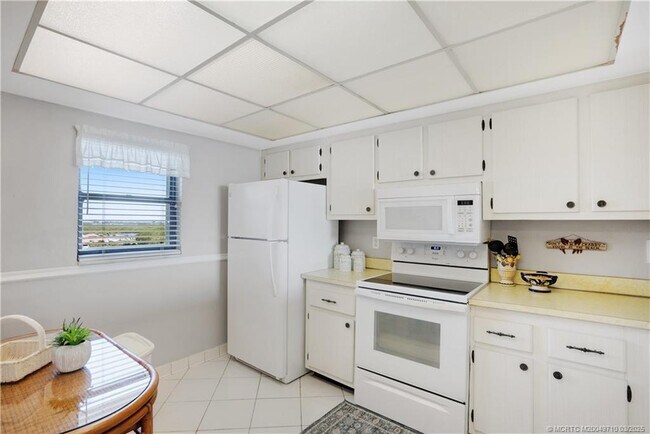 Photo - 3200 N Hwy A1A Unit 805