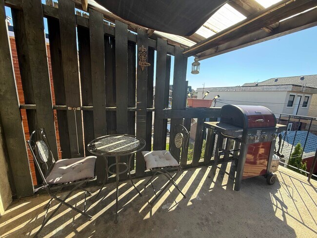 Photo - 350 Winona Dr Unit Upper