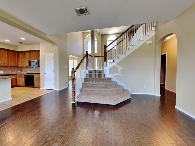 Photo - 704 Rolling Hills Ln