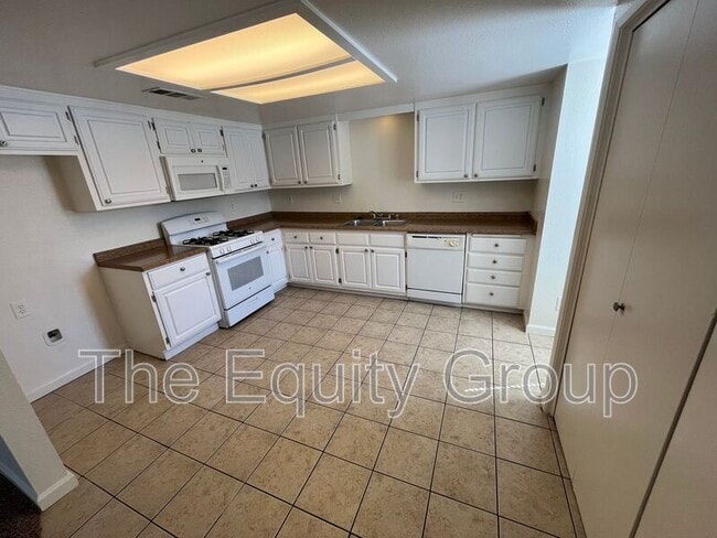 Photo - 4018 W Meadow Ave