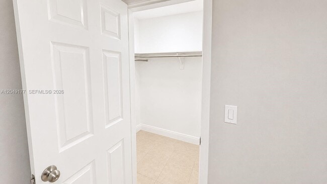 Photo - 2332 Roosevelt St Unit 3-2