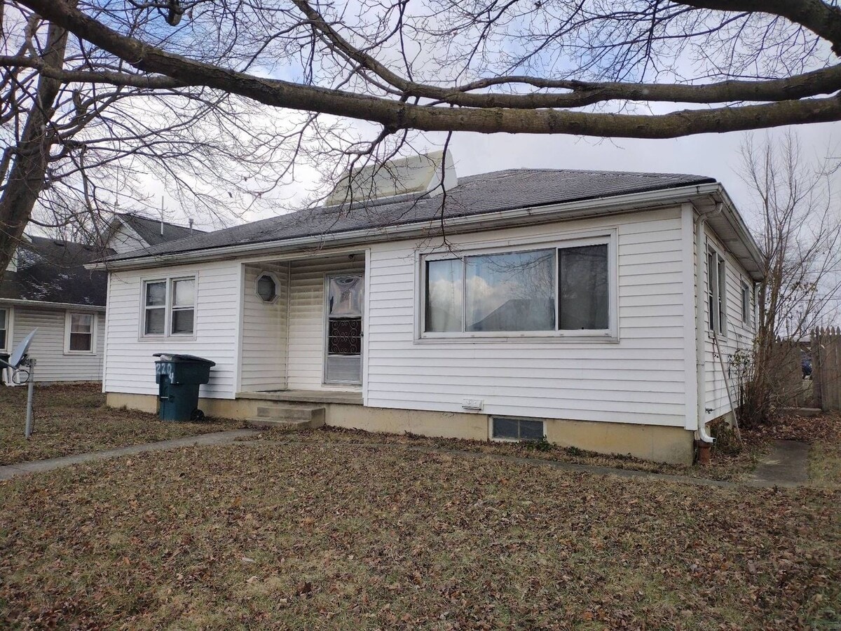 Photo - Pet-friendly 2BR/1BA Home for Rent!