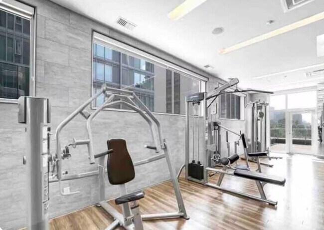 Photo - 125 Yorkville Ave Unit SI ID1316392P