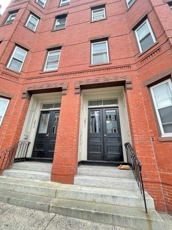 Photo - 293 E St. Unit 3 Unit 3