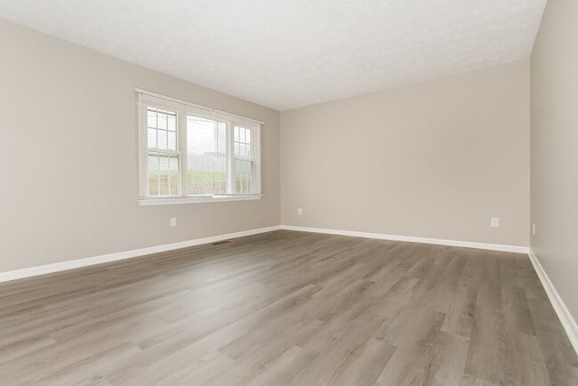 Photo - 4980 Riverwatch Dr