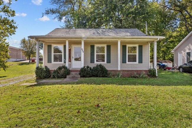 Building Photo - 133 E Street Clarksville, TN 37042
