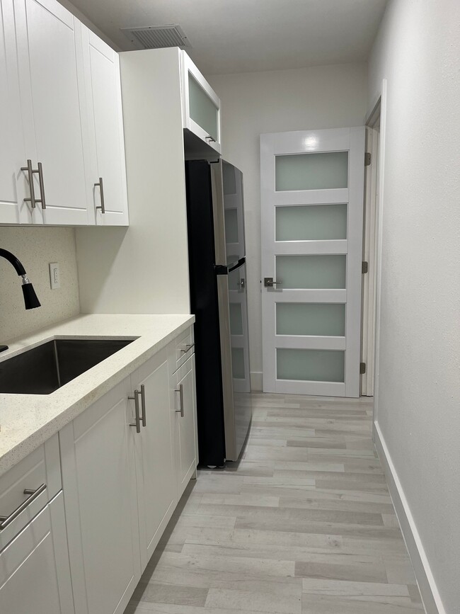 Photo - 4220 SW 21st St Unit 1