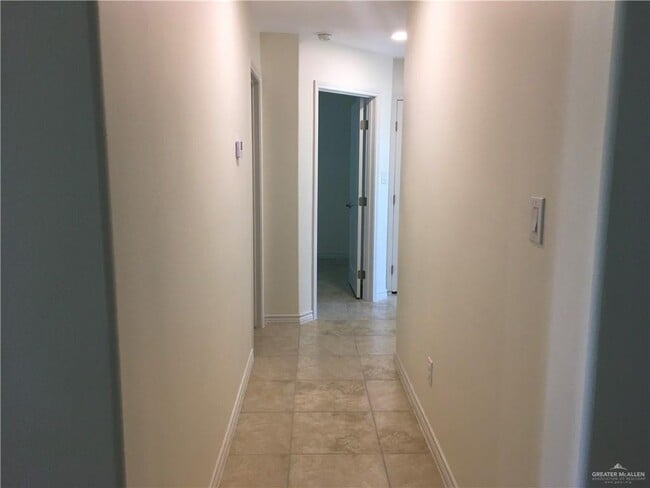 Photo - 26 N 55th Ln