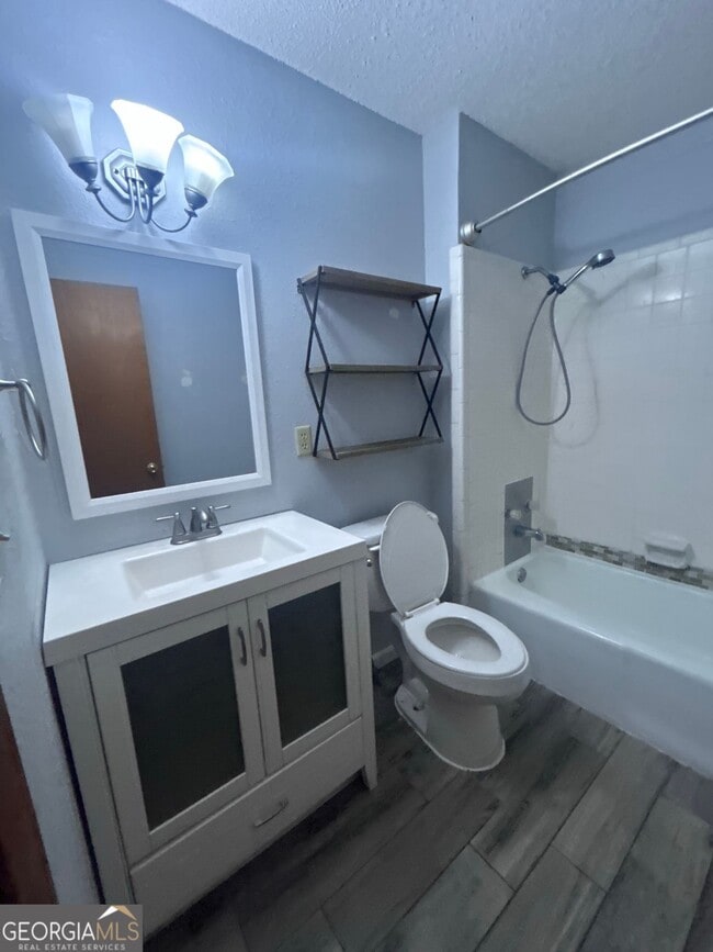 Photo - 117 Davis St