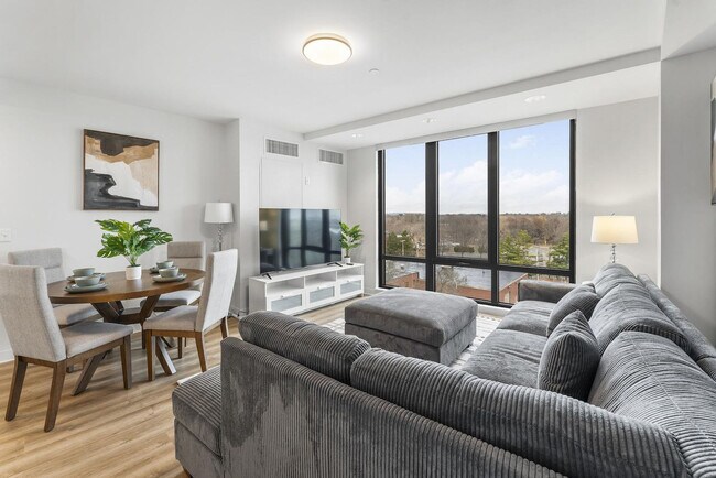 Photo - 280 Western Ave Unidad ID1343267P