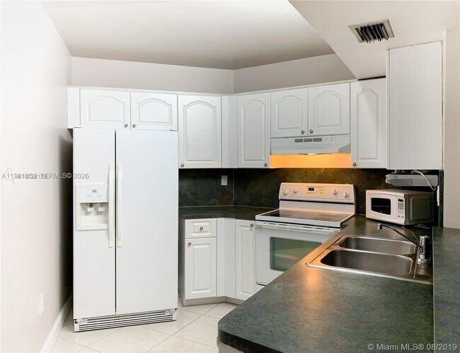 Photo - 9741 Fontainebleau Blvd Unit H208