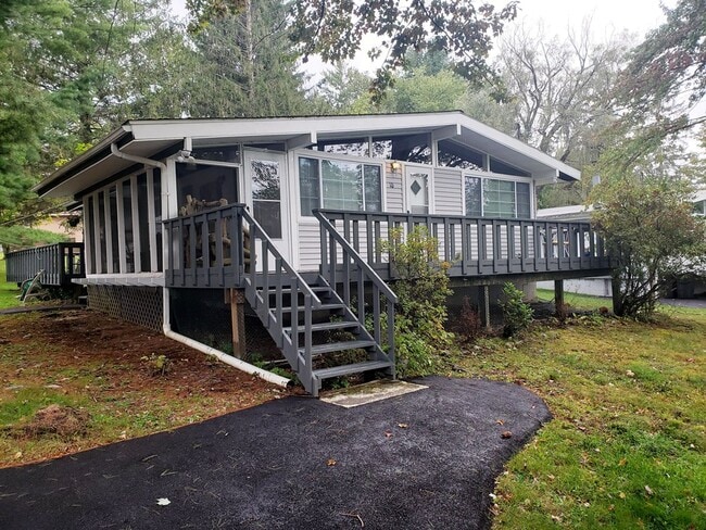 Photo - 10 Donenfeld Dr