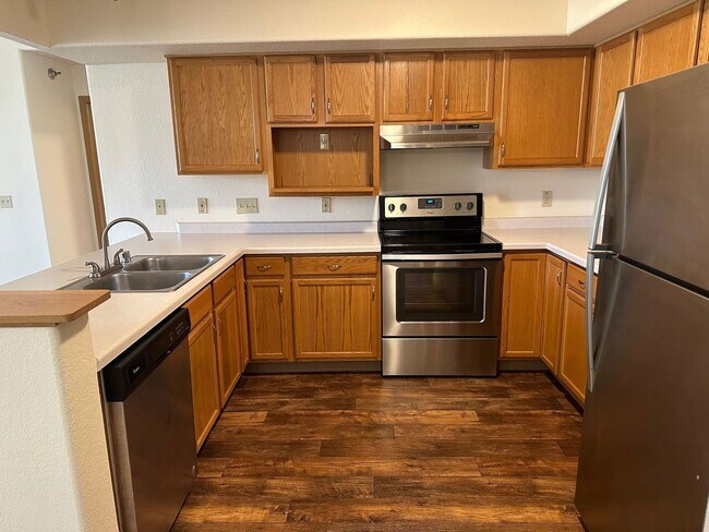 Photo - Madison Apartments